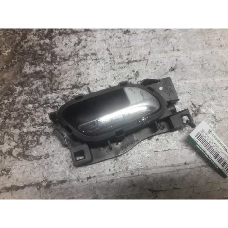 Recambio de maneta interior delantera derecha para peugeot 407 st sport referencia OEM IAM 96526177VD - Blanco