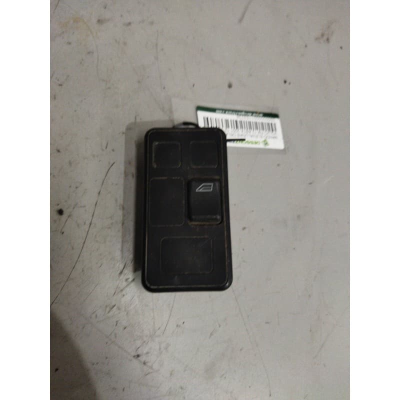 Recambio de mando elevalunas delantero derecho para volvo fm 12 asta 2001 12.1 diesel (d12d420) referencia OEM IAM 3944083 - Blanco