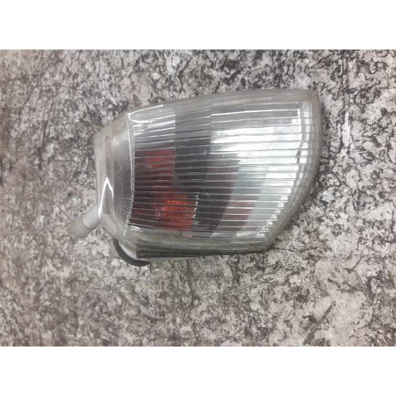 Recambio de piloto delantero derecho para renault 19 hatchback (b/c53) europa referencia OEM IAM - Rojo