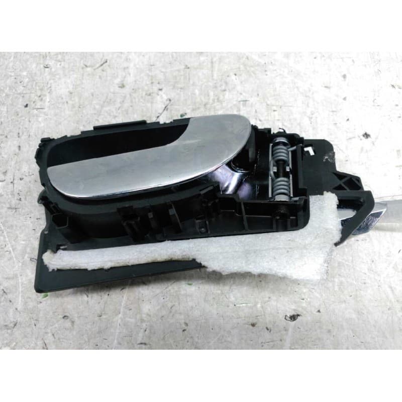 Recambio de maneta interior trasera derecha para peugeot 307 (s1) xs referencia OEM IAM 9643604477 - Blanco