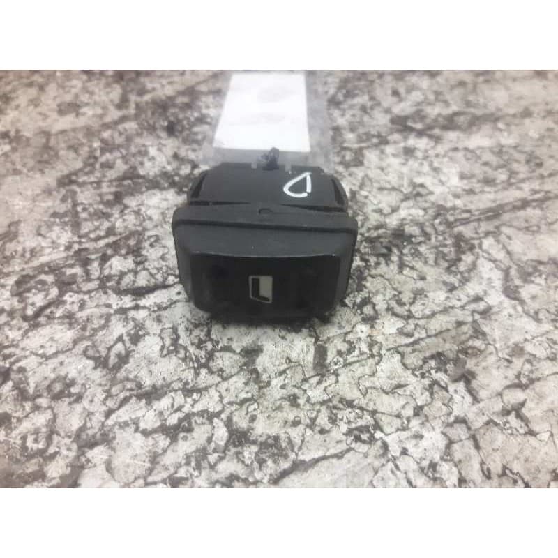 Recambio de mando elevalunas delantero derecho para citroën xsara picasso 1.6 16v exclusive referencia OEM IAM 5 PINS