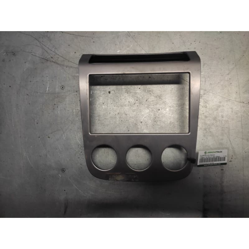 Recambio de guarnecido radio para nissan murano (z50) básico referencia OEM IAM
