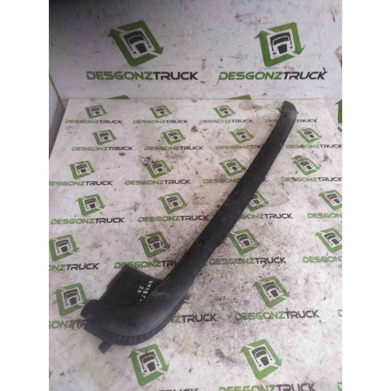 Recambio de moldura luna delantera para volvo fm 12 asta 2001 fsa 4x2 largo, bajo referencia OEM IAM IZQUIERDA - Rojo