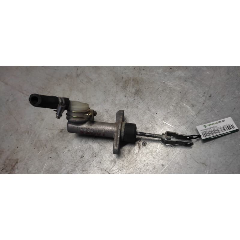 Recambio de bomba embrague para nissan trucks trade trade 2.0 referencia OEM IAM