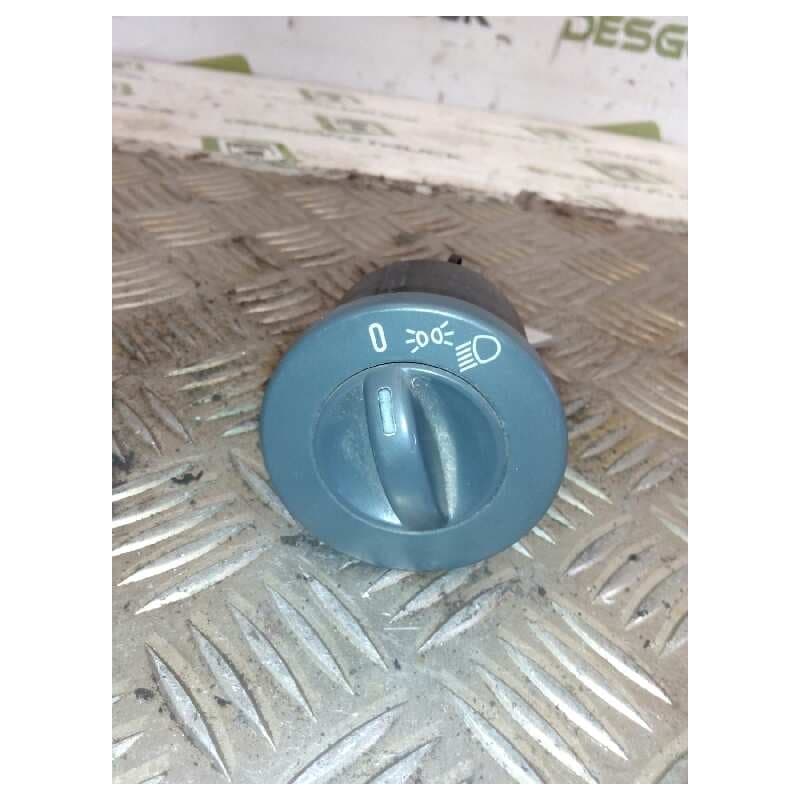 Recambio de mando luces para man tg - a 18.430 fg / bb (e3/e4) l referencia OEM IAM 81255250193 - Blanco