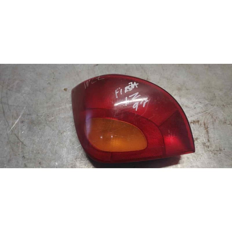 Recambio de piloto trasero izquierdo para ford fiesta berlina (dx) 1.3 cat referencia OEM IAM