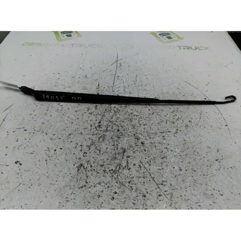 Recambio de brazo limpia delantero derecho para renault laguna ii grandtour (kg0) referencia OEM IAM DERECHO
