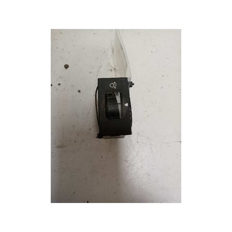 Recambio de boton regulacion de faros para man m 2000 l/m 2000 m 14.284 e2 6.9 diesel referencia OEM IAM 81259070223 - Blanco