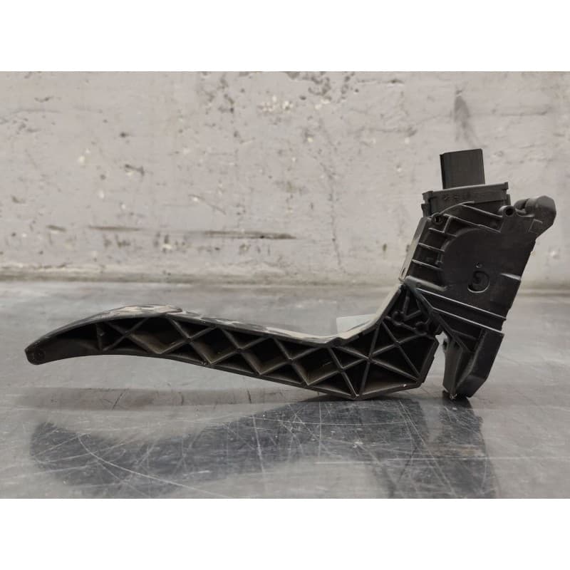 Recambio de pedal acelerador para ford transit v363 furgoneta (fcd, fdd) 2.0 ecoblue mhev referencia OEM IAM 6PV93519500 - Blanco
