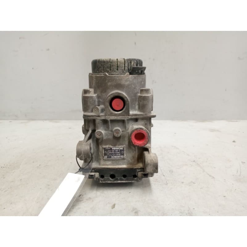 Recambio de valvula aire para scania serie 4 (p/r 114 l) fsa 340 (4x2) e2/e3 corto cr 13 / 14 b referencia OEM IAM 1405606 VALVU