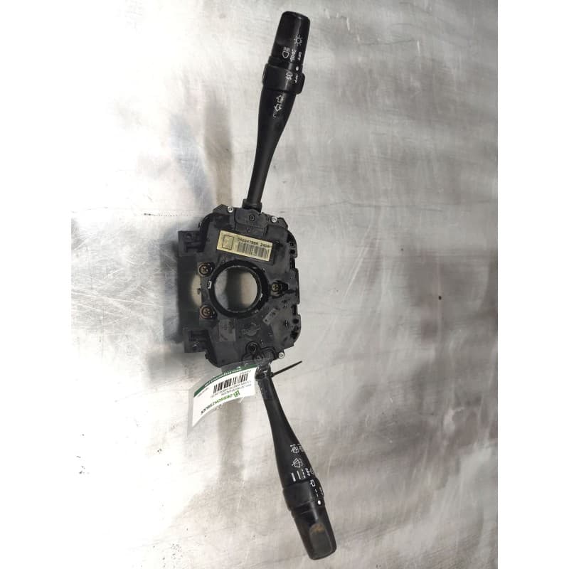 Recambio de mando multifuncion para nissan vanette cargo (hc23) furg. referencia OEM IAM 54034766A - Blanco