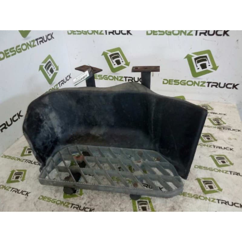 Recambio de peldaño izquierdo para volvo trucks fl 10 fl 10/280 (275-284cv) referencia OEM IAM - Blanco