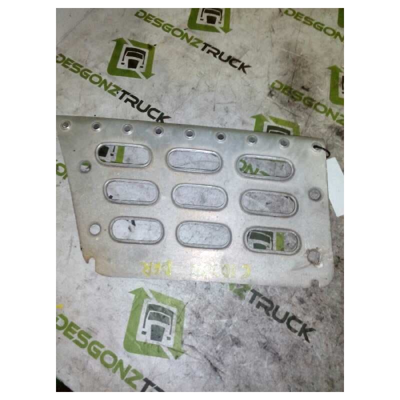 Recambio de huella peldaño para volvo trucks fh 12 fh 12.460 (460cv) referencia OEM IAM 20360788 PARTE IZQUIERDA - Blanco