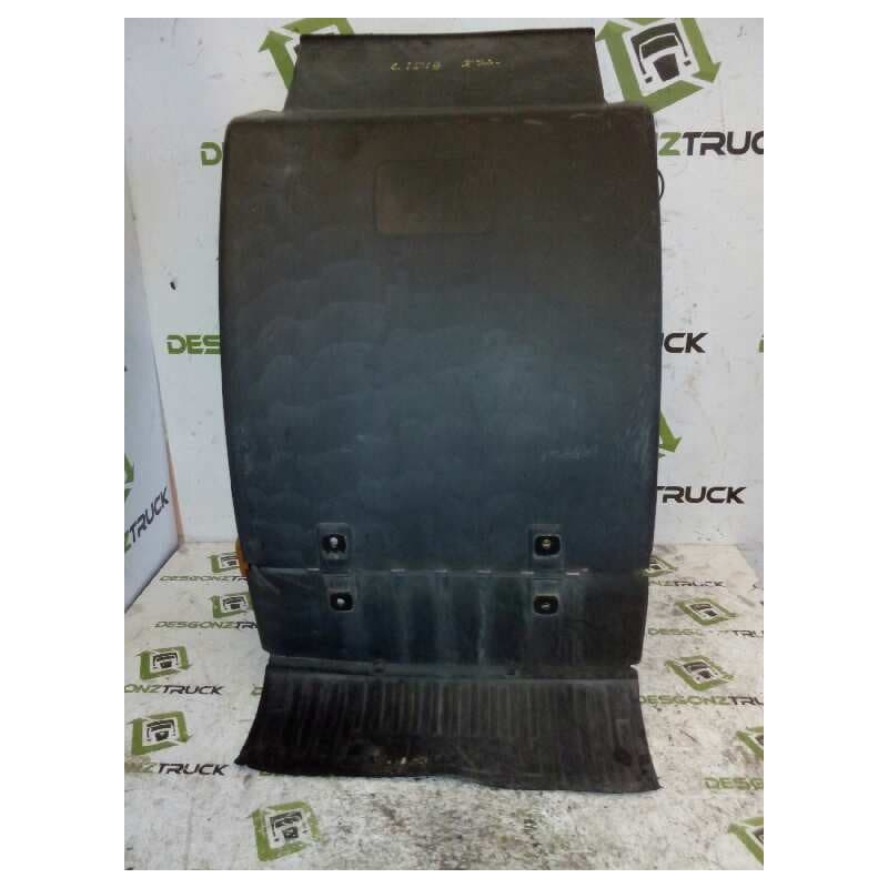 Recambio de guardabarros delantero izquierdo para man m 2000 l 15.284 e2 fki lk 15.284 e 2 compacto referencia OEM IAM - Blanco