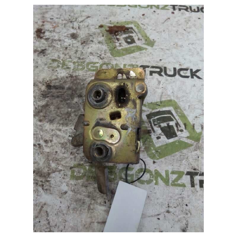 Recambio de cerradura puerta delantera derecha para iveco daily caja cerrada (1989 =>) referencia OEM IAM
