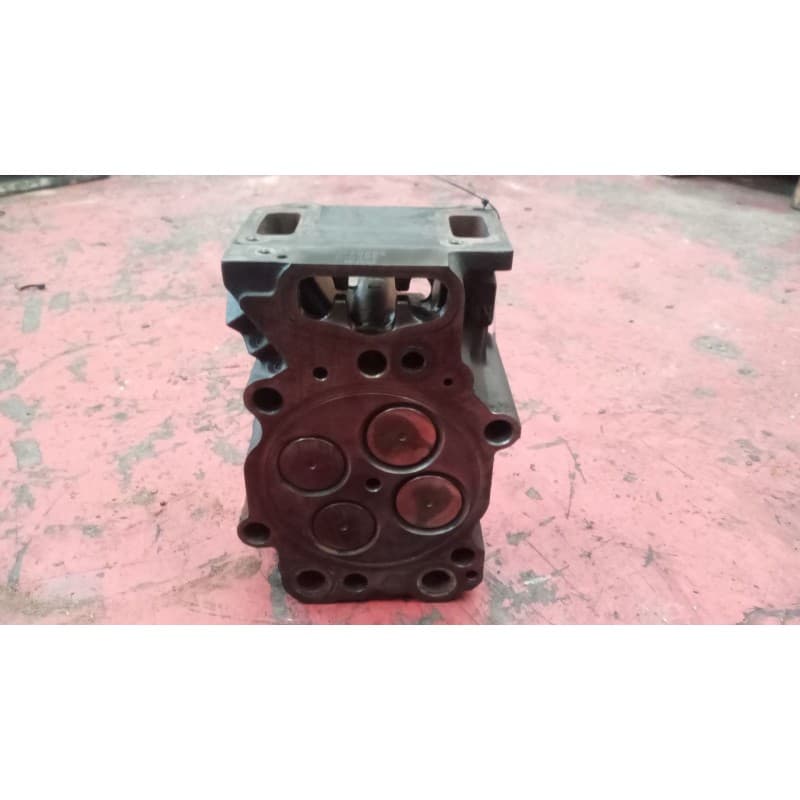 Recambio de culata para scania serie 4 (p/r 114 l) 10.6 diesel referencia OEM IAM 1448282