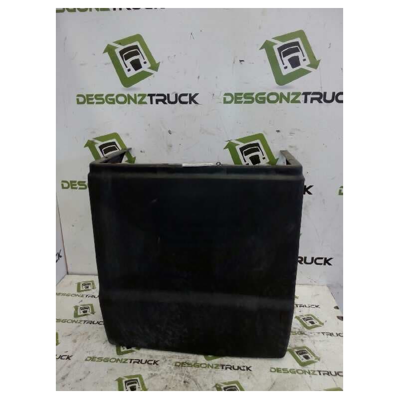 Recambio de guardabarros delantero izquierdo para man g (tipo 491/560/561) 9.136 f referencia OEM IAM 600821105 PARTE TRASERA CA - Blanco