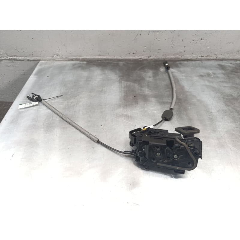 Recambio de cerradura puerta trasera derecha para volkswagen t-roc (a11, d11) 1.5 tsi referencia OEM IAM 5ta839016e - Blanco