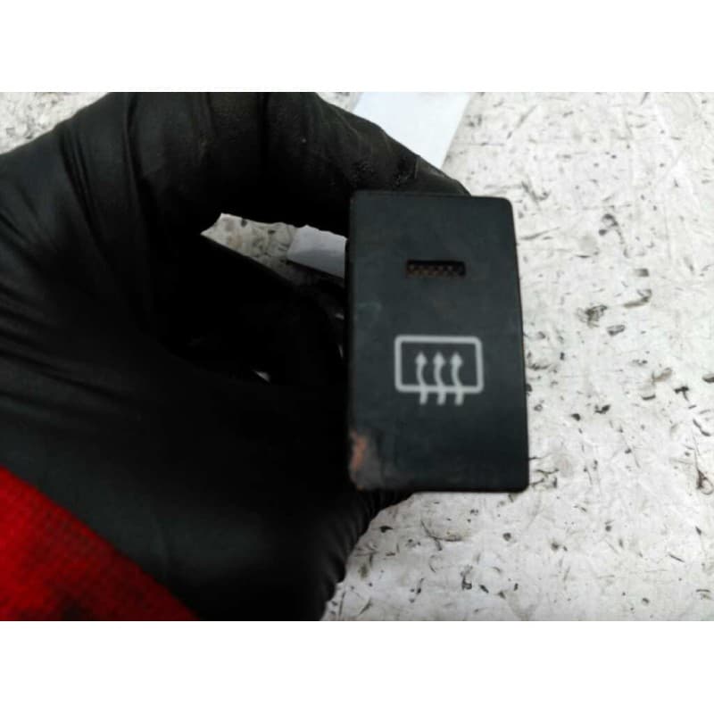 Recambio de boton antivaho para hyundai matrix (fc) 1.5 crdi gls referencia OEM IAM 9371017000 - Verde