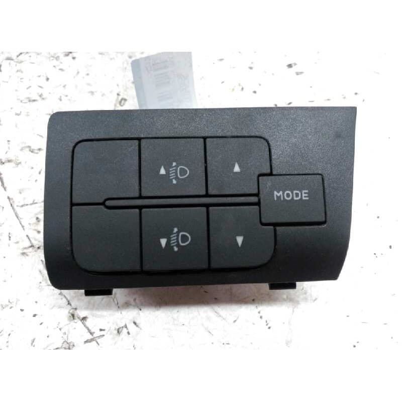 Recambio de mando regulador de faros para peugeot boxer caja cerrada (bat. 3450) (333) hdi (335) referencia OEM IAM 7354213503 - Blanco