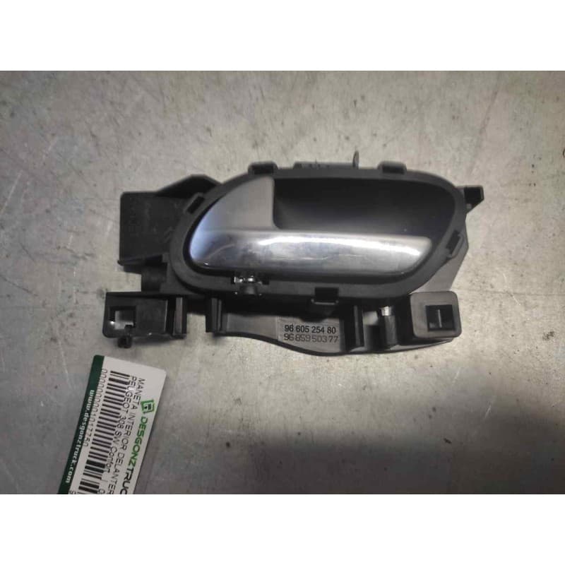 Recambio de maneta interior delantera izquierda para peugeot 308 sw confort referencia OEM IAM 9660525480 - Gris