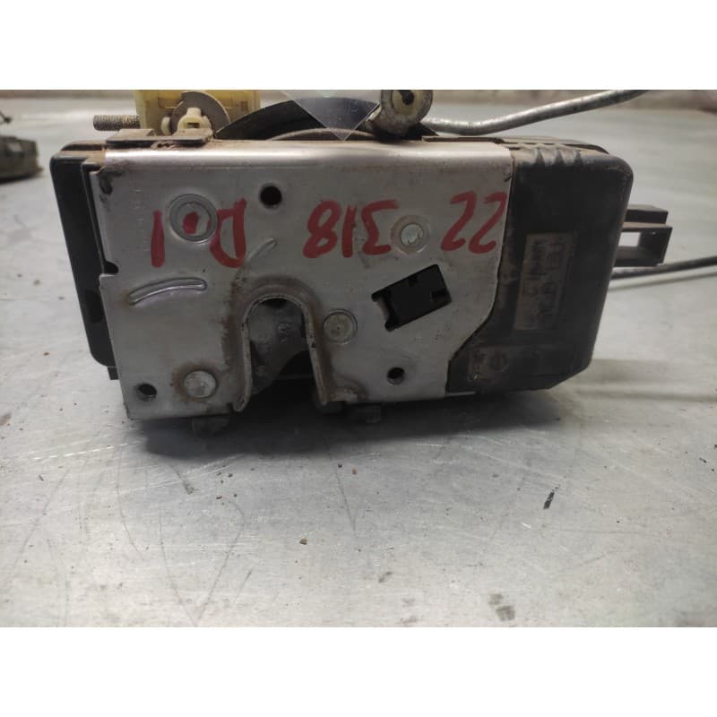 Recambio de cerradura puerta delantera izquierda para opel vectra c berlina comfort referencia OEM IAM 13157763 - Gris
