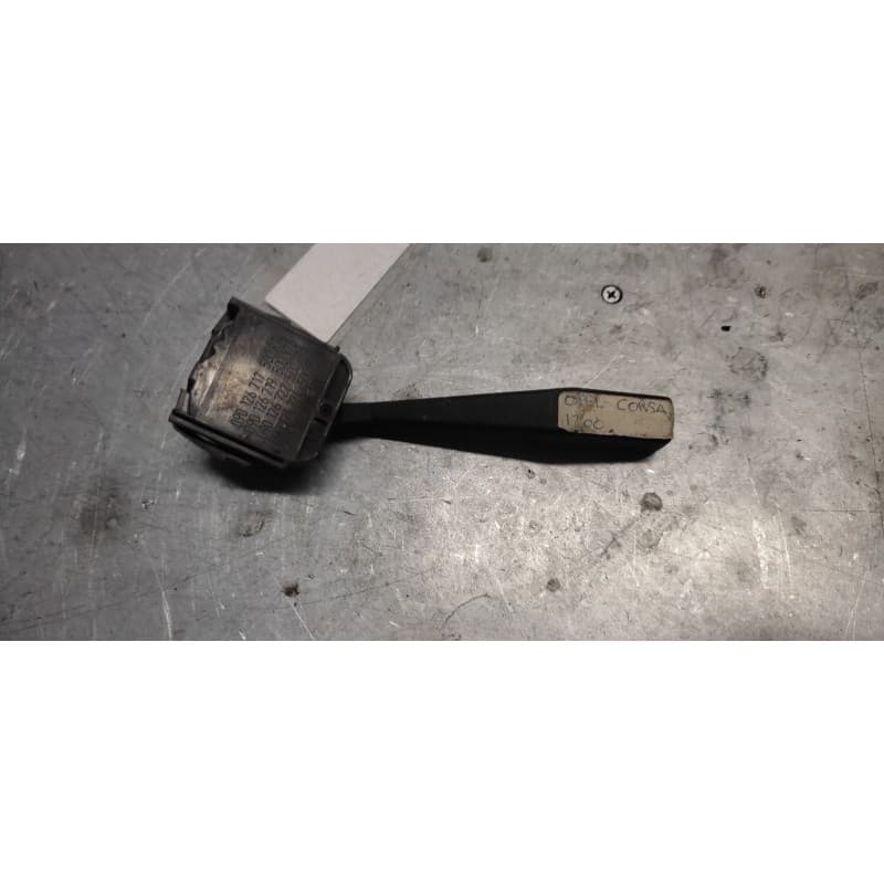 Recambio de mando limpia para opel corsa a básico referencia OEM IAM 090126717500974