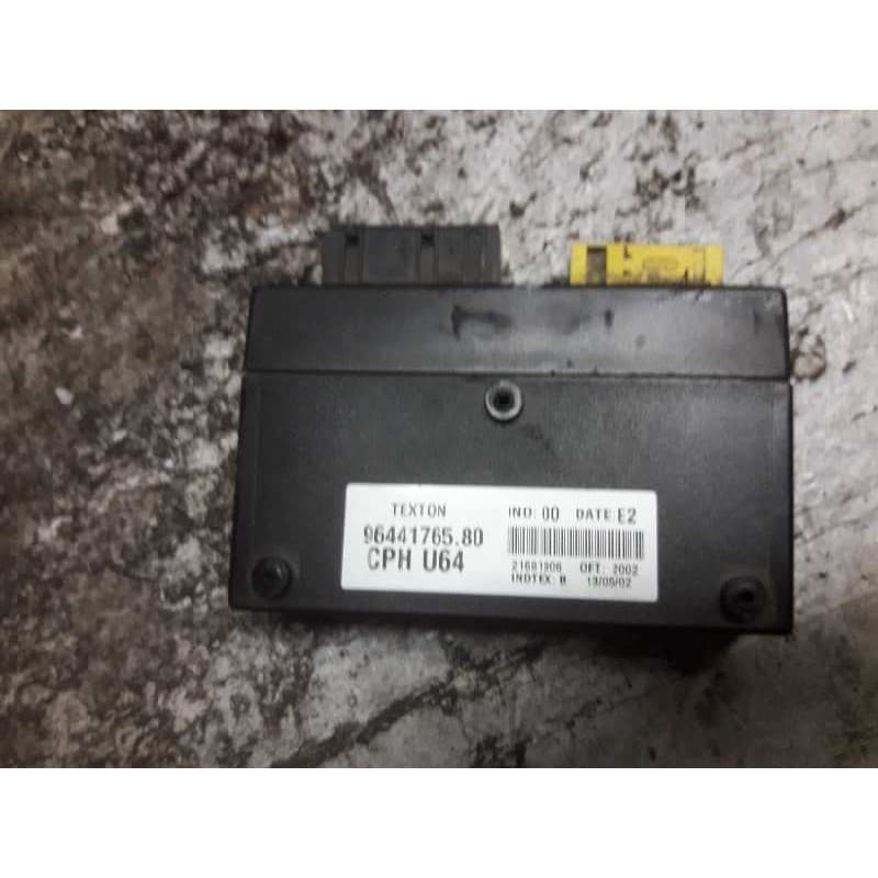 Recambio de centralita inmovilizador para peugeot expert kasten komfort confort acristalato referencia OEM IAM 9644176580 216818 - Blanco