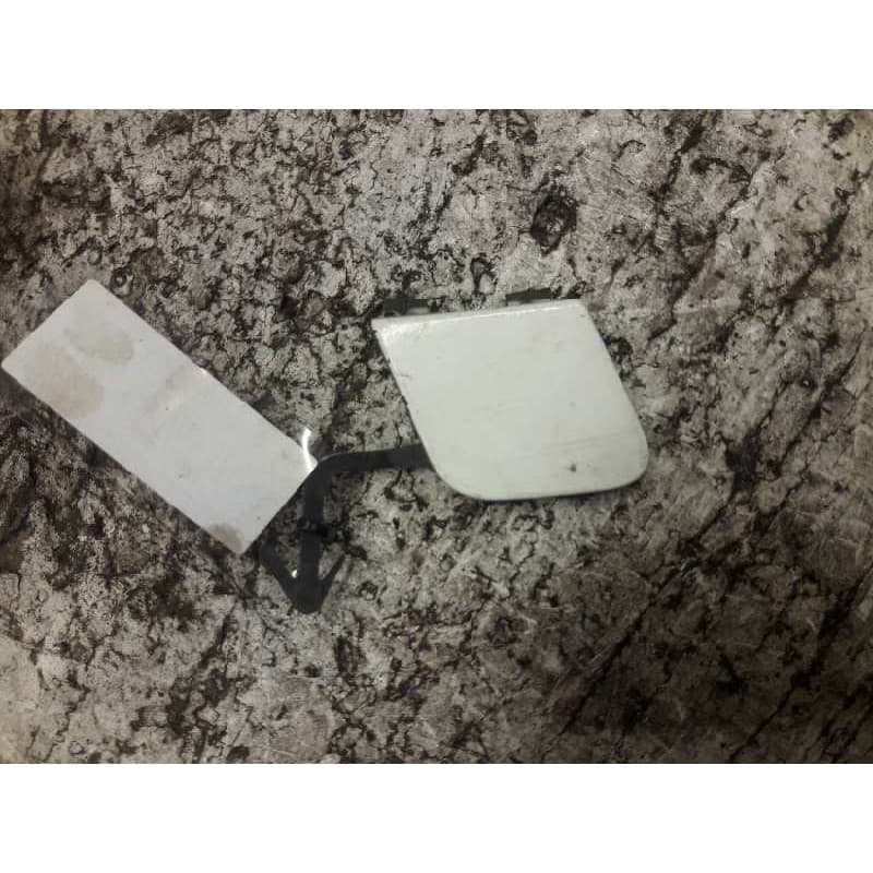 Recambio de tapa para citroën c4 berlina collection referencia OEM IAM PARAGOLPES ENGANCHE GRUA - Blanco