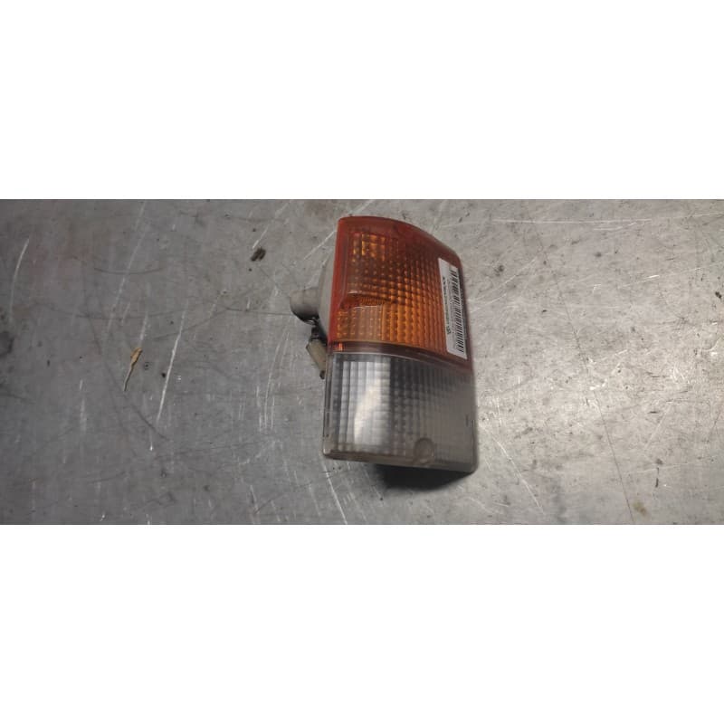 Recambio de piloto delantero derecho para mitsubishi montero (l040) 2.3 turbodiesel referencia OEM IAM 1124236