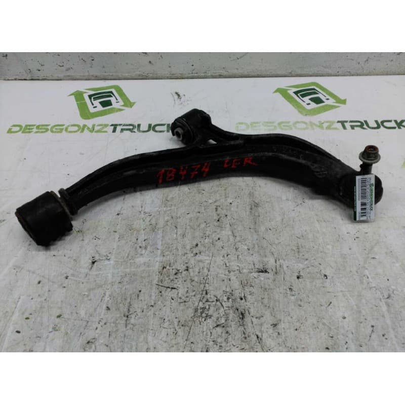 Recambio de brazo suspension inferior delantero derecho para chrysler voyager (rg) 2.5 crd grand voyager limited referencia OEM