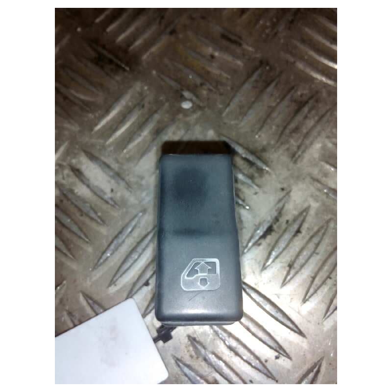 Recambio de mando elevalunas delantero izquierdo para renault premium route 2006 fas 4x2 larga distancia referencia OEM IAM 5010 - Rojo