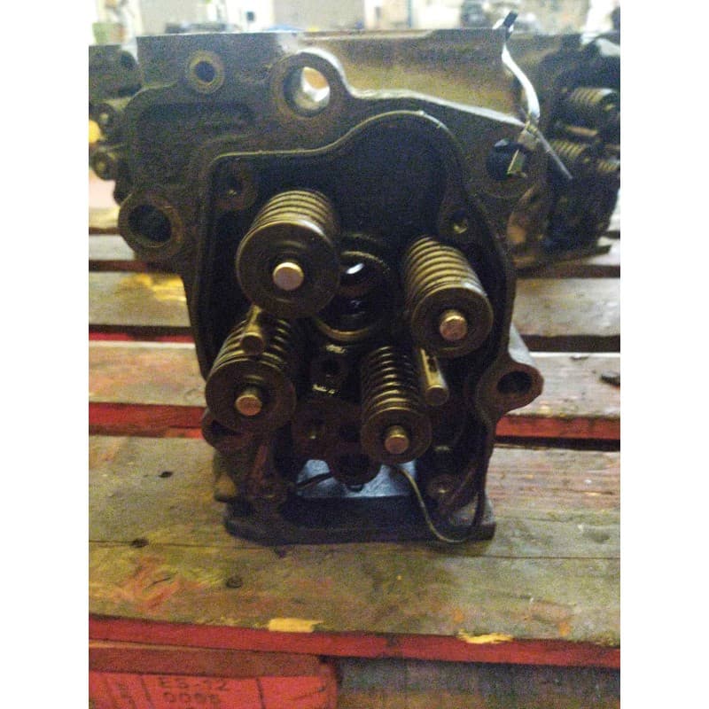 Recambio de culata para scania serie 4 (p/r 114 l) fsa 380 (4x2) e2/e3 corto cr 13 / 14 b referencia OEM IAM 1846125 2128881