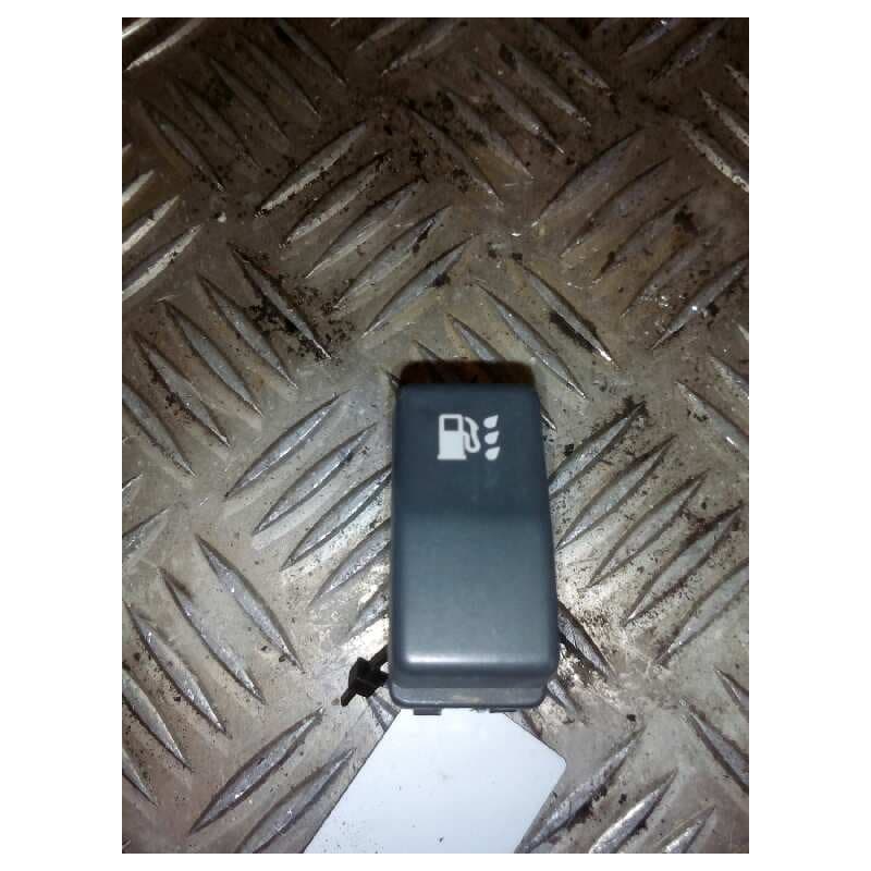 Recambio de interruptor para renault premium route 2006 fas 4x2 larga distancia referencia OEM IAM 5010589811 - Rojo