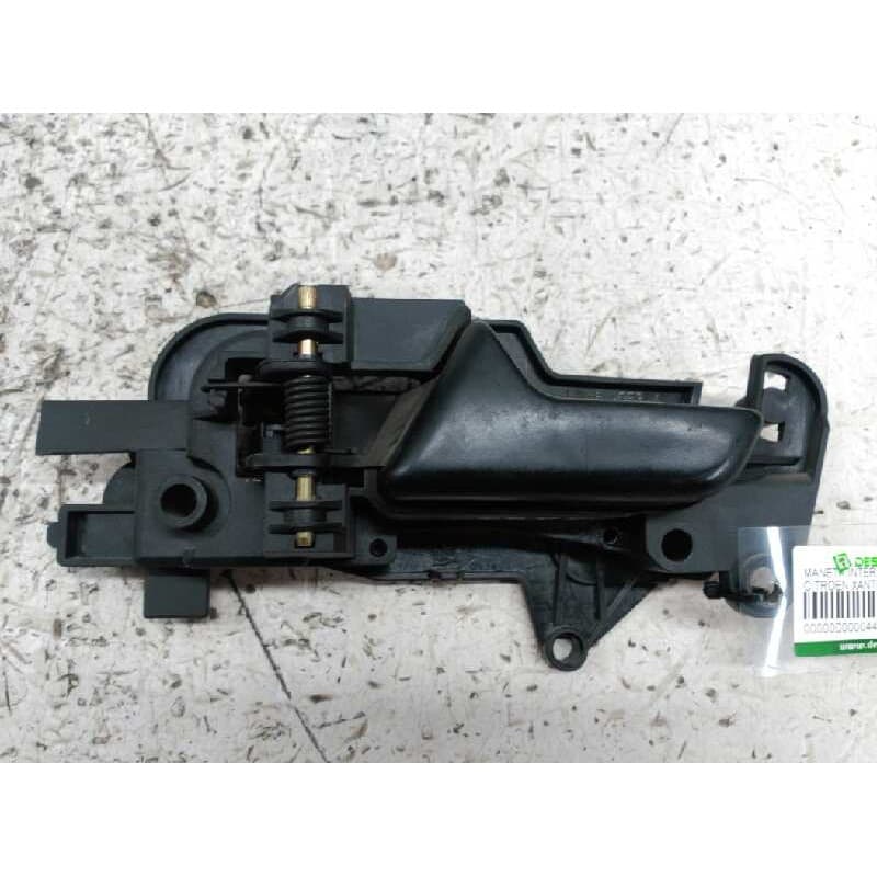 Recambio de maneta interior delantera izquierda para citroën xantia berlina 1.9 td sx referencia OEM IAM 9610680077