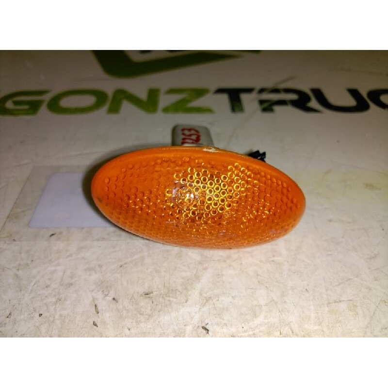 Recambio de piloto lateral izquierdo para peugeot 206 berlina e-music referencia OEM IAM - Azul