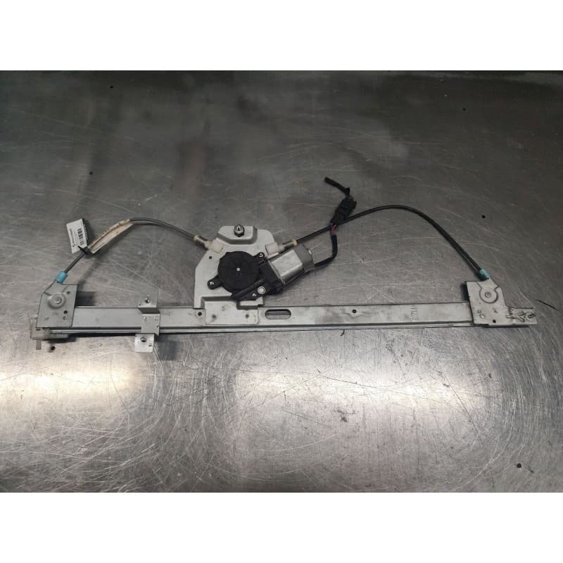 Recambio de elevalunas delantero izquierdo para fiat ducato furgoneta (244_) 2.3 jtd referencia OEM IAM 64700890 - Blanco