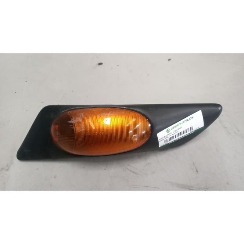 Recambio de piloto lateral izquierdo para iveco daily v autobús 50c15 referencia OEM IAM 500322578 - Blanco