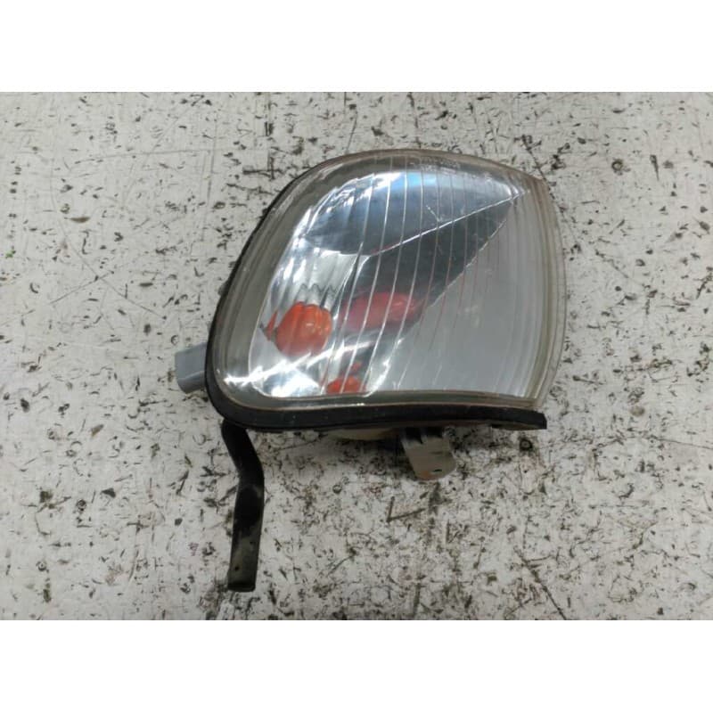 Recambio de piloto delantero izquierdo para hyundai h 1 referencia OEM IAM INTERMITENTE BLANCO
