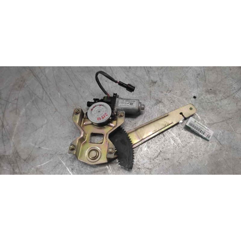 Recambio de elevalunas trasero izquierdo para hyundai atos (em) 1.1 gls referencia OEM IAM 9881005200 2 PINS