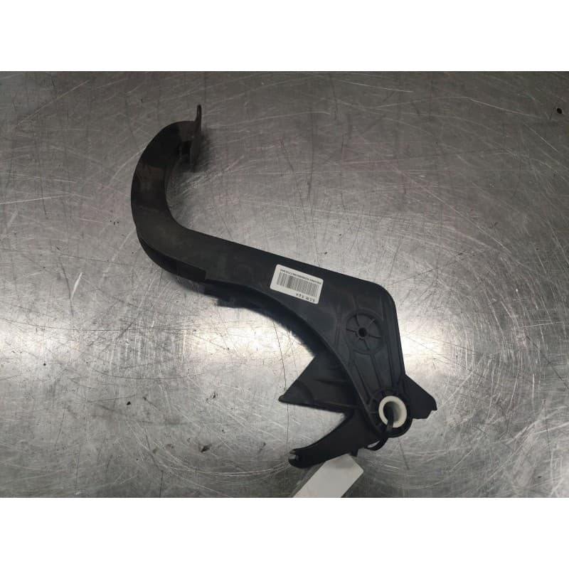 Recambio de pedal embrague para peugeot boxer caja abierta (bat. 4035)(333/335)(2007 =>) 2.2 hdi cat referencia OEM IAM 38025010 - Blanco