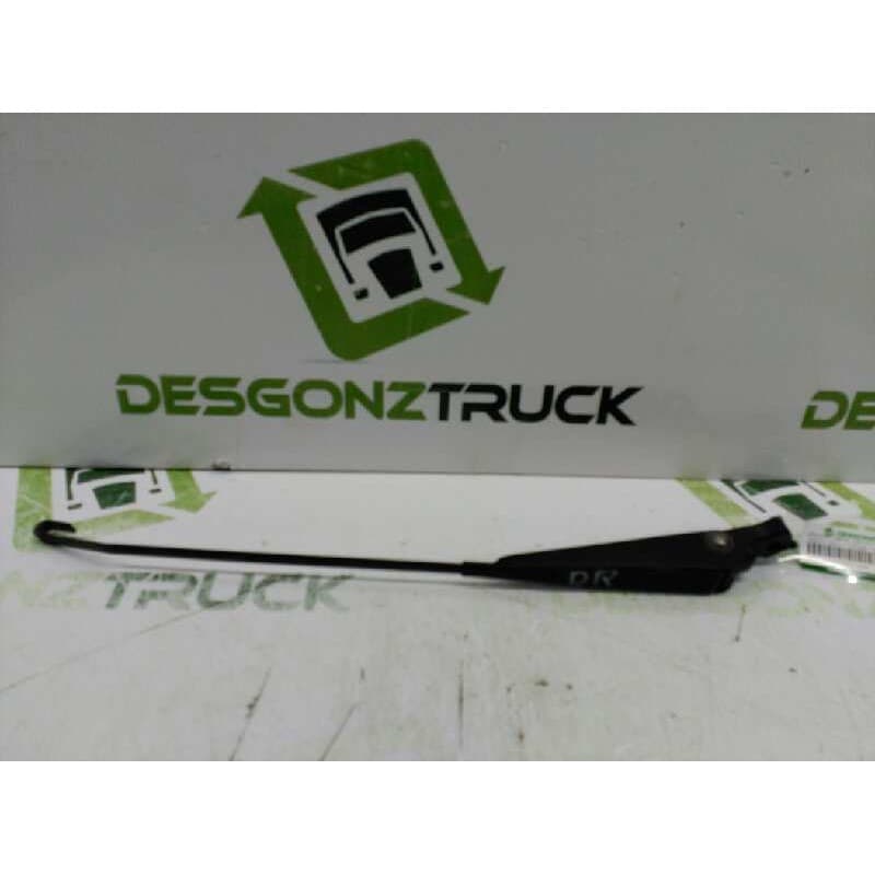 Recambio de brazo limpia delantero derecho para iveco daily combi 1989 30 - 8 classic, combi, techo elevado referencia OEM IAM - Blanco