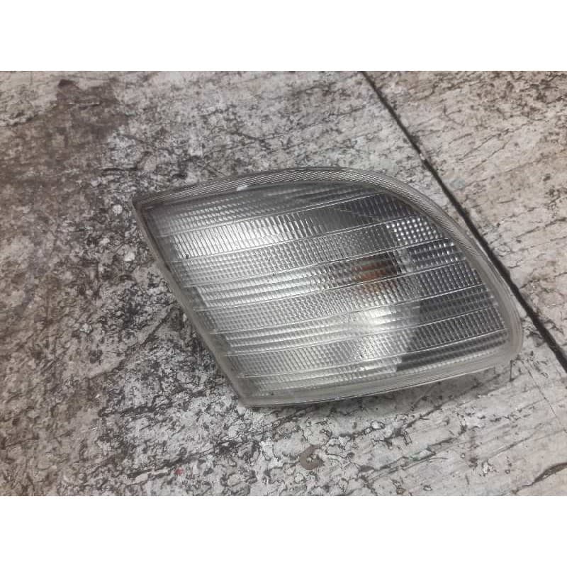 Recambio de piloto delantero derecho para mercedes-benz vito marco polo (638) 112 cdi referencia OEM IAM - Negro
