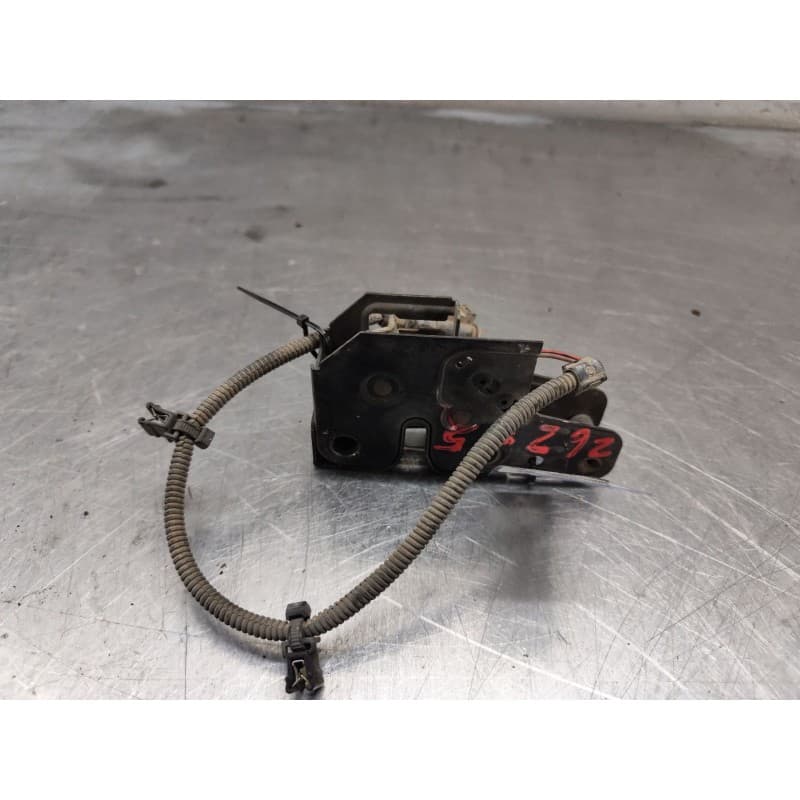 Recambio de cerradura capot para volkswagen caddy ka/kb (2k) 2.0 sdi referencia OEM IAM 1T0823509 - Blanco