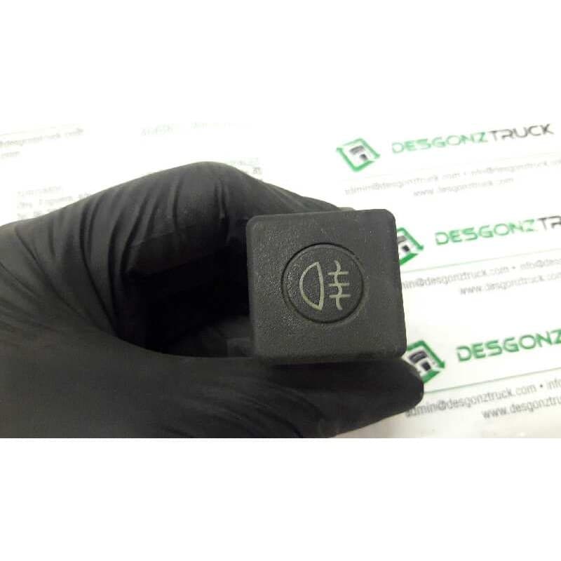 Recambio de boton antiniebla trasero para land rover range rover vogue turbo diesel referencia OEM IAM