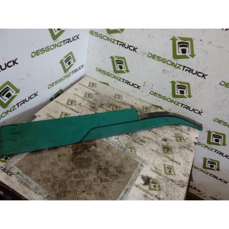 Recambio de moldura trasera cabina para volvo fm 12 asta 2001 fsa 4x2 largo, bajo referencia OEM IAM 1062314 8191779 DERECHA - Amarillo