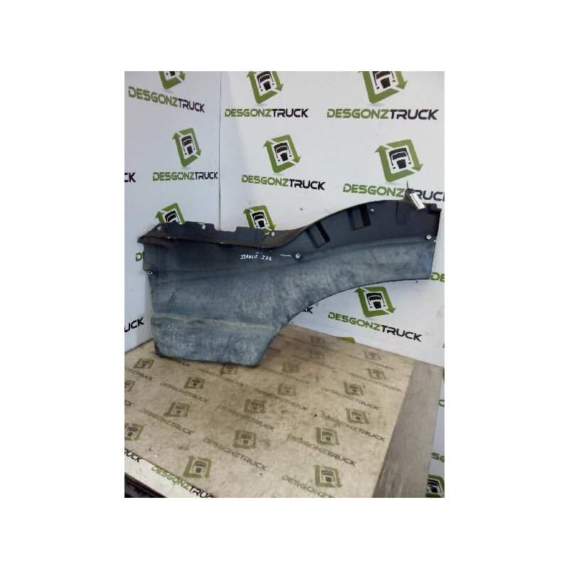 Recambio de moldura puerta delantera izquierda para iveco trucks stralis ad 190s43 referencia OEM IAM