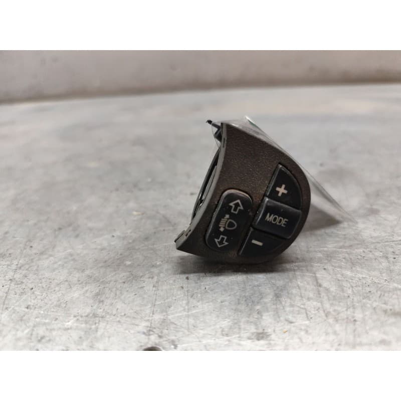 Recambio de mando luces para iveco daily iv caja/chasis 70c17, 70c17 /p referencia OEM IAM 61165800 - Blanco