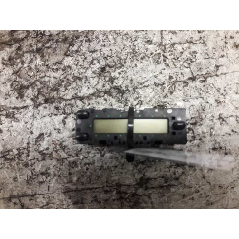 Recambio de pantalla multifuncion para citroën xsara coupe 1.6 vtr referencia OEM IAM 97524 RELOJ