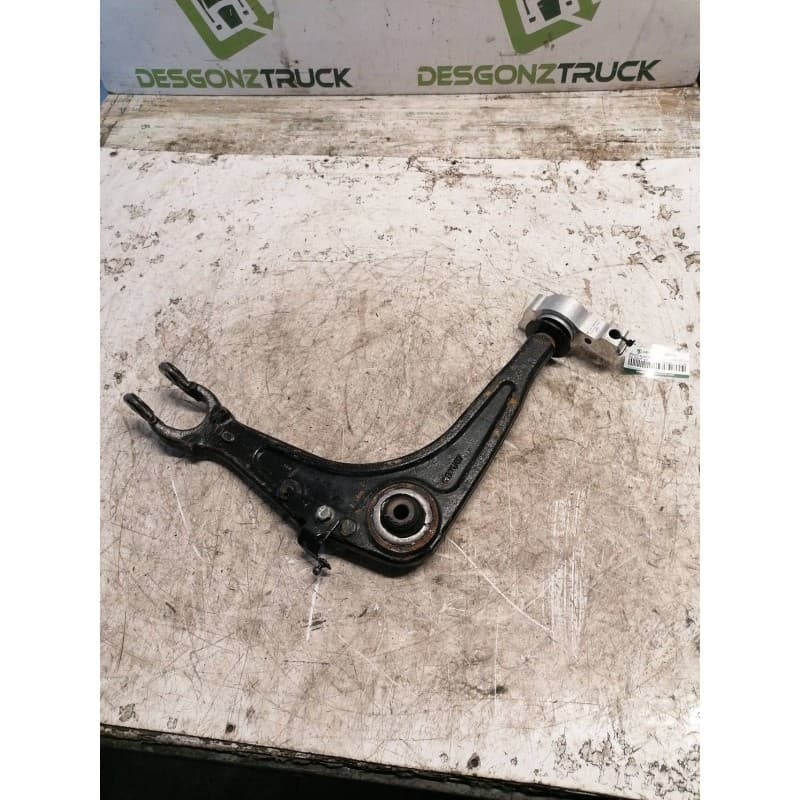 Recambio de brazo suspension inferior delantero derecho para peugeot 407 coupe básico referencia OEM IAM - Gris